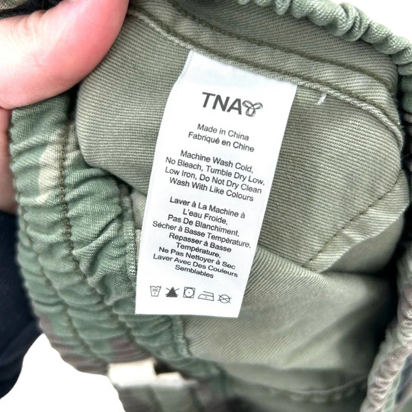 Aritzia Tna Alix Pants Joggers‎ High-Waisted Army Camo Print Green Size XS - Picture 9 of 10